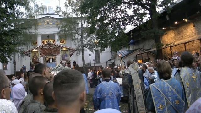 Праздник Успения Божией Матери во Псково - Печерском монастыре. Паломничество к святыням. 3 часть. смотреть онлайн