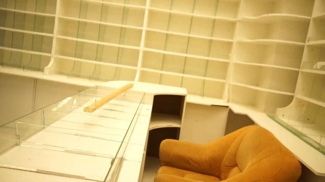 Аренда торгового помещения 18,6 м2 в цокольном этаже ТЦ Изумруд смотреть онлайн