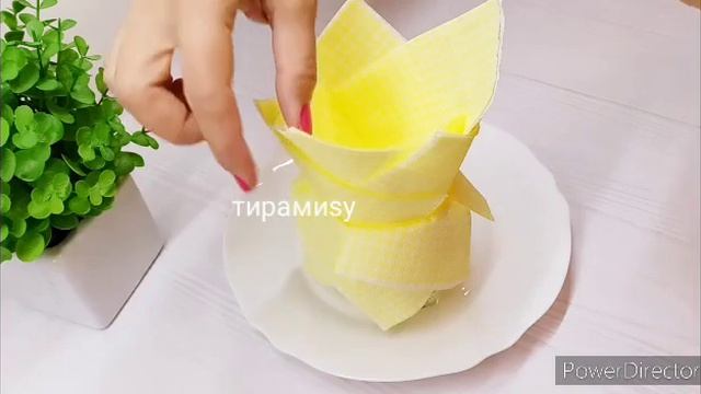 КАК КРАСИВО СЛОЖИТЬ САЛФЕТКИ В СТАКАН/САЛФЕТКИ ДЛЯ СЕРВИРОВКИ ПРАЗДНИЧНОГО СТОЛА/САЛФЕТКИ В СТАКАНЕ смотреть онлайн