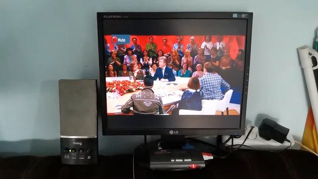 Как сделать крепление для антенны из сантехнического хомута смотреть онлайн