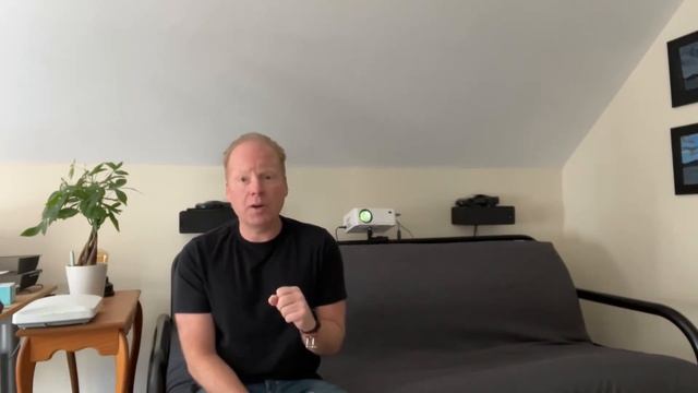 Dxyiitoo Native 1080P LED Projector with WiFi and Two-Way Bluetooth Review смотреть онлайн