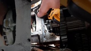 Замена вилки реверса на МТЗ 82П