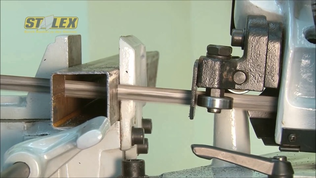 Ленточнопильный станок BS-128 HDR смотреть онлайн