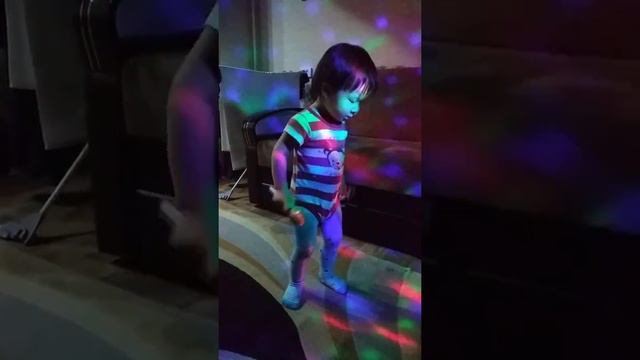 Юра Шатунов - корейская версия 😁 смотреть онлайн