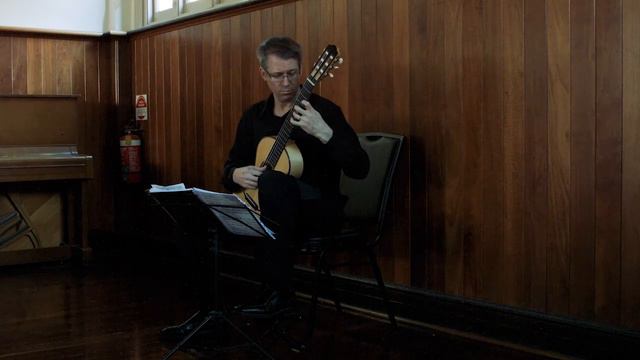 Jonathan Paget plays Giuliani's La Chasse on 19C Guitar смотреть онлайн