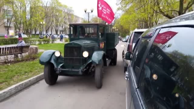 Ретро автомобиль УралЗиС-5 смотреть онлайн