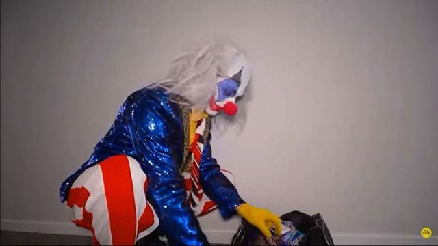 Клоуна А4 поймала полиция! #shorts #А4 Нарезка из видео КЛОУН А4 ПОПАЛ В ТЮРЬМУ ! смотреть онлайн
