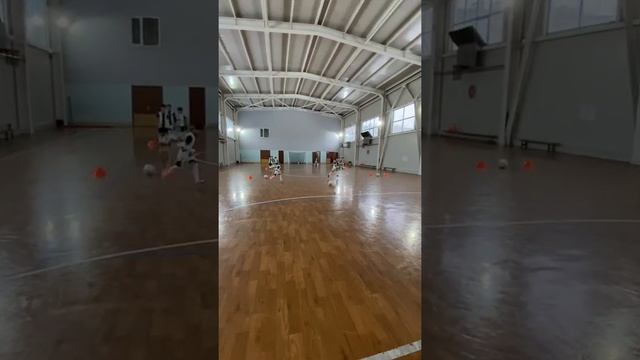 Удары по воротам . Футбол смотреть онлайн