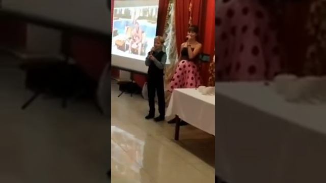 Песня в подарок на юбилей папы от детей. Полина и Клим - Самое трогательное поздравление папы смотреть онлайн