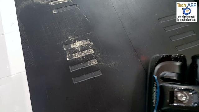 The Samsung POWERbot vs LG Roboking Battle! смотреть онлайн