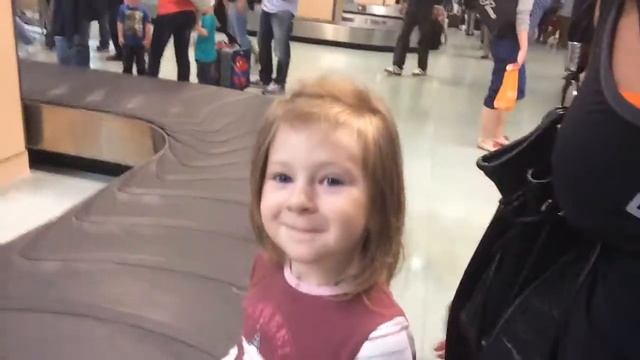 Прилетели. Аэропорт Ибицы смотреть онлайн