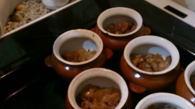 Баранина в горшочках - Чанахи. смотреть онлайн