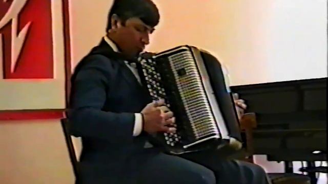 И. С. Бах, Органная токката и фуга ре минор, исполняет Александр Марков (баян) смотреть онлайн