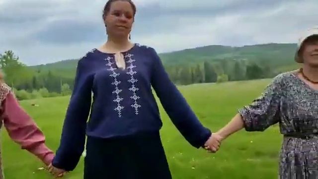 День Благодарения Земли-Матушки в Гуляевке (продолжение) смотреть онлайн