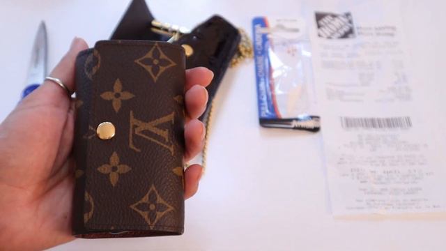 DIY Car Fob Hack for Louis Vuitton Key Holder! смотреть онлайн