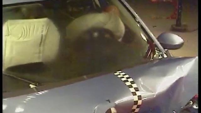 Fiat Punto 2006 ANCAP Crash Test (5 stars) смотреть онлайн