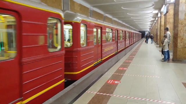 "Гордость СЛ"! Именной поезд "Красная Стрела " ( Red Arrow) смотреть онлайн