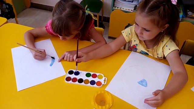 Павловский (старшая группа). Рисование " Планета Земля". смотреть онлайн