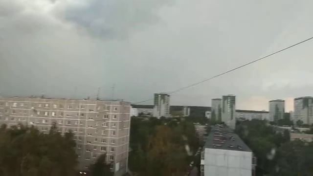Сильная гроза в Екатеринбурге смотреть всем!!!!!!!! смотреть онлайн