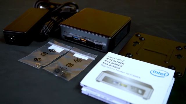 El MEJOR Mini PC BARATO?? | Unboxing Intel NUC 8 [NUC8I3BEK2]