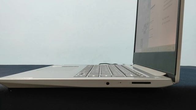 LAPTOP LENOVO IDEA PAD 3 14IIL05 - Unboxing y Review смотреть онлайн