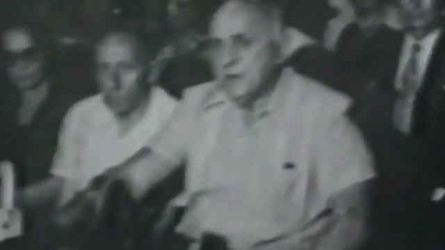 Oskar Schindler's Funeral Footage смотреть онлайн