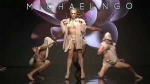 Показ мод. ART HEARTS FASHION