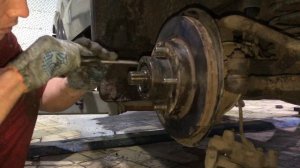 УАЗ Патриот. Замена цапфы. Шум в ступице.