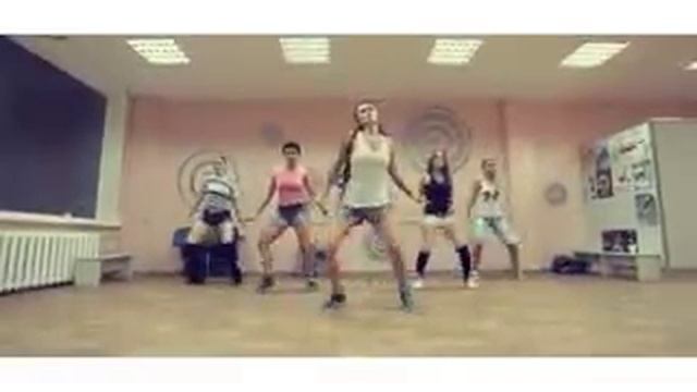 APRENDE A BAILAR REGGAETON смотреть онлайн
