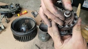 Mercedes c180 w203. Ремонт мотора печки салона.