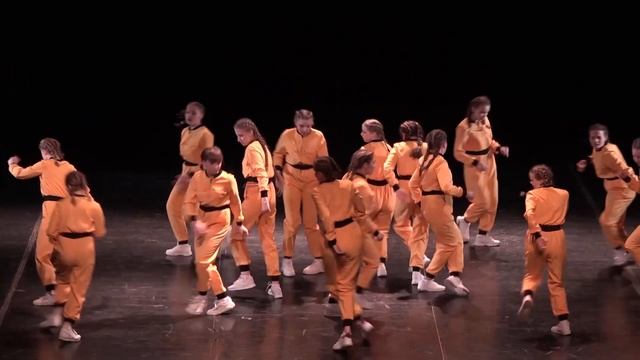 Дюжина историй. 30/04/19. Хип хоп старшая группа смотреть онлайн