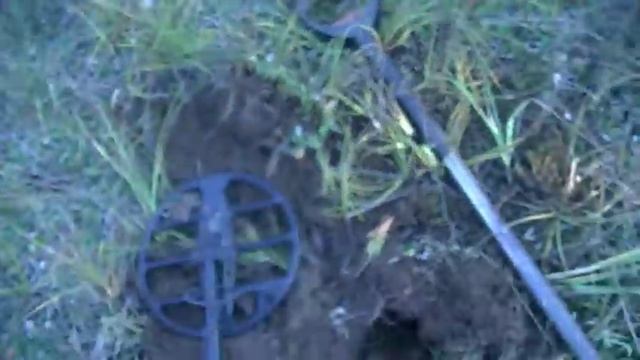 Нашёл в заброшенной деревне МЕДАЛЬ, царские монеты, серебро и многое другое. смотреть онлайн