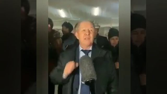 Исмаил Исаков чыныгы элдик генерал экенсиз , Адахан Мадумаров баа берди ! смотреть онлайн