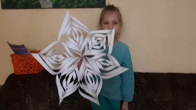 Одну для школы, другую домой❄Дарина плачет... смотреть онлайн