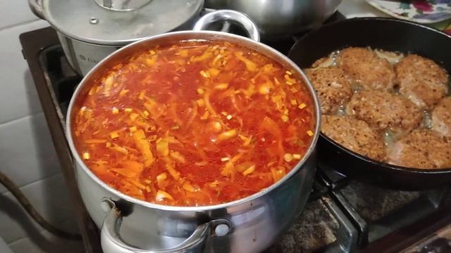 Совдеповский обед готов +к борщу шла смитанка обязательно !!!