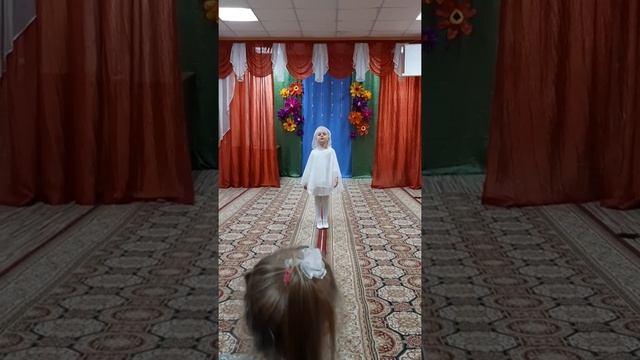 Стих "Говорил не рождённый малыш" Ксения 5 лет смотреть онлайн