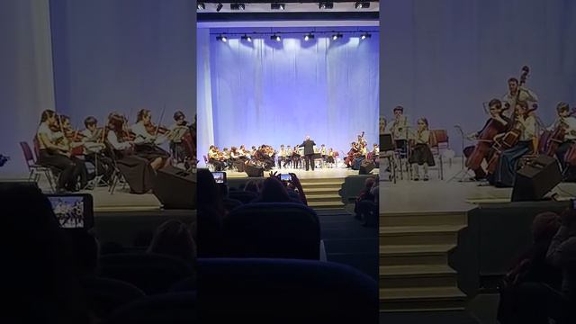 Александр Львович Хургин и детский оркестр смотреть онлайн