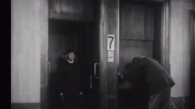 Метрополис (1927)В ролях: Альфред Абель, Густав Фрёлих, Рудольф Кляйн-Рогге. смотреть онлайн