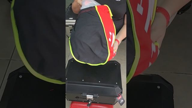 UNBOXING LS2 VECTOR II SPLITTER: 4RIDERS смотреть онлайн