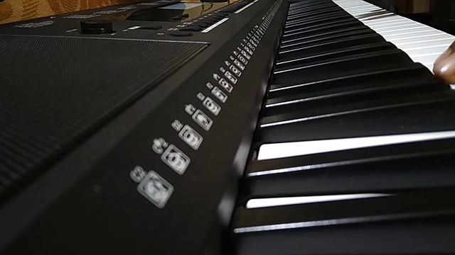 Tum hi ho song piano cover .. in roland ex-20 смотреть онлайн