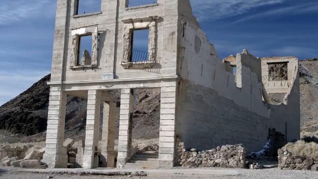 A Tour of Death Valley смотреть онлайн