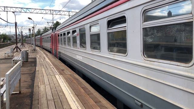 ЭД4М-0362 и ЭД4М-0347 На станции Серп и Молот смотреть онлайн