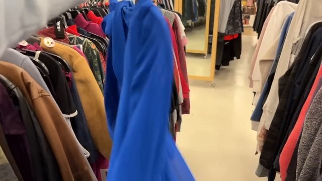 Покупки в Marshalls // Наряд на Новый год // Вакцина от короны детям // Влог США смотреть онлайн