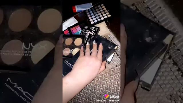 Косметика грязная,потому-что это видео переснимала 3 раза и в процессе что-то рассыпалось)😉😎❤ смотреть онлайн