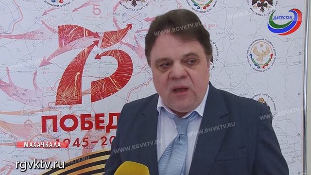 В Махачкале прошла презентация антологии военных песен «Работайте, братья» смотреть онлайн
