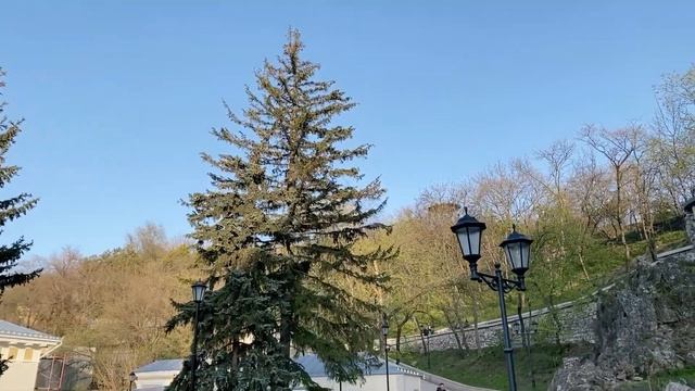 Сколько стоит удовольствие? Парк ЦВЕТНИК и ЛЕРМОНТОВСКАЯ ГАЛЕРЕЯ ? Пятигорск, апрель 2022 смотреть онлайн