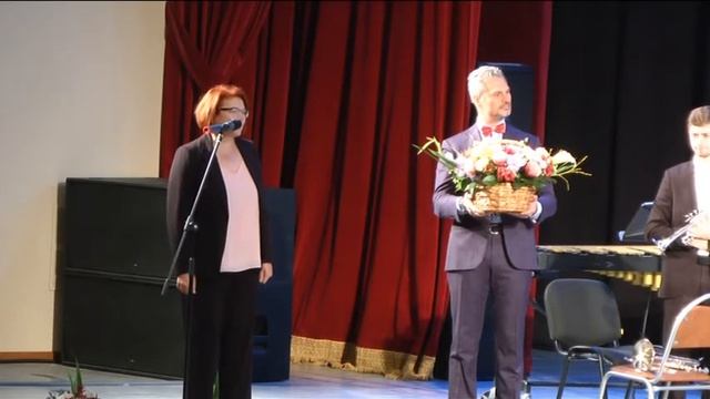 Валерий Гергиев и оркестр Мариинки в Тихвине смотреть онлайн