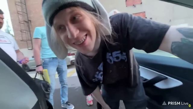 ТЕСЛА ДЛЯ КОРЕША / ХАЗЯЕВА КУПИЛИ НОВУЮ МАШИНУ (ft. ПЛОХОЙ ПАРЕНЬ, КУЕРТОВ, FRAME TAMER, ПАРАДЕЕВИЧ смотреть онлайн