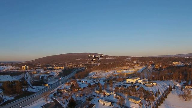 My DJI Phantom 2 Vision Plus V3.0 filming my friend's Yuneec Q500 смотреть онлайн