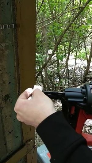 Как стреляет клипсы газовый монтажный пистолет Hybest